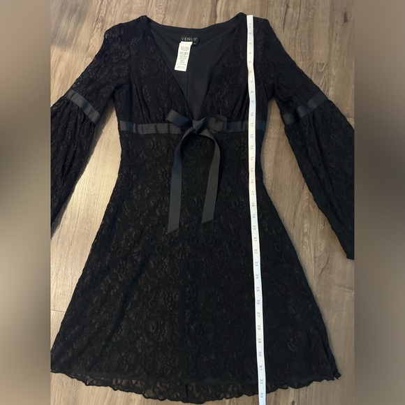 Elegant Black Lace Dress - Size Small. New, Never Worn! - Picture 9 of 10
